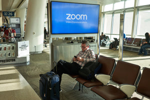 Zoom compra il provider per call center Five9 per 14,7 miliardi di dollari.